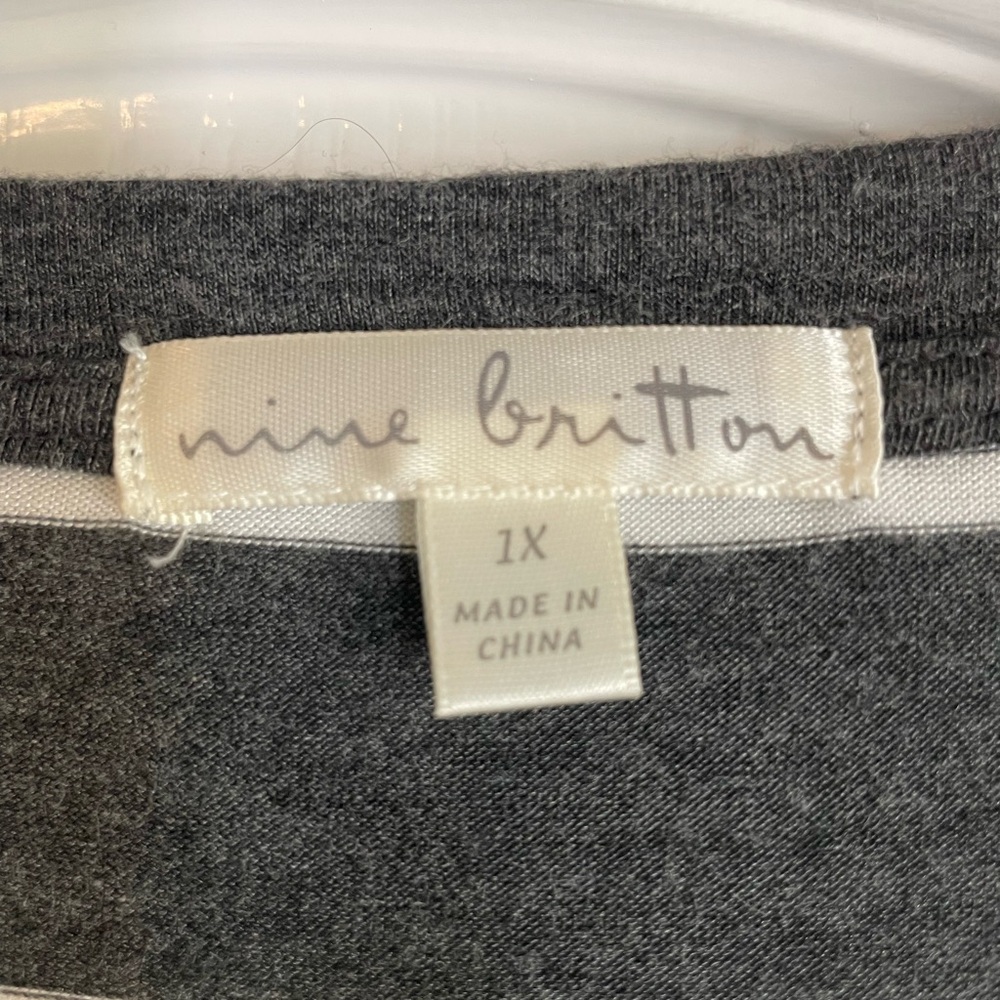 Nine Britton Gray and White Stripe Relaxed Tie Front T-Shirt - Picture 3 of 3